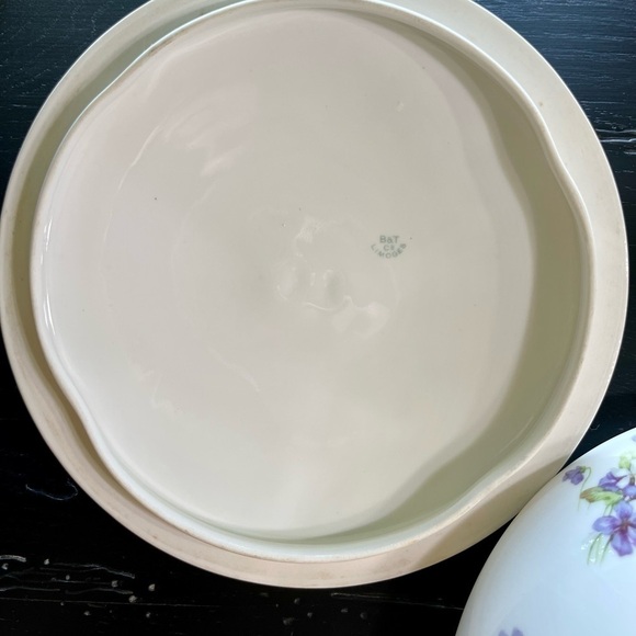 VINTAGE, B&T LIMOGES FRANCE, ROUND SERVING BOWL WITH LID. - Picture 7 of 16